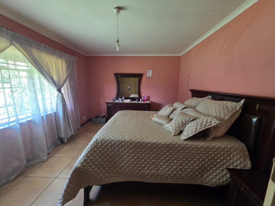 3 Bedroom Property for Sale in Vaalpark Free State